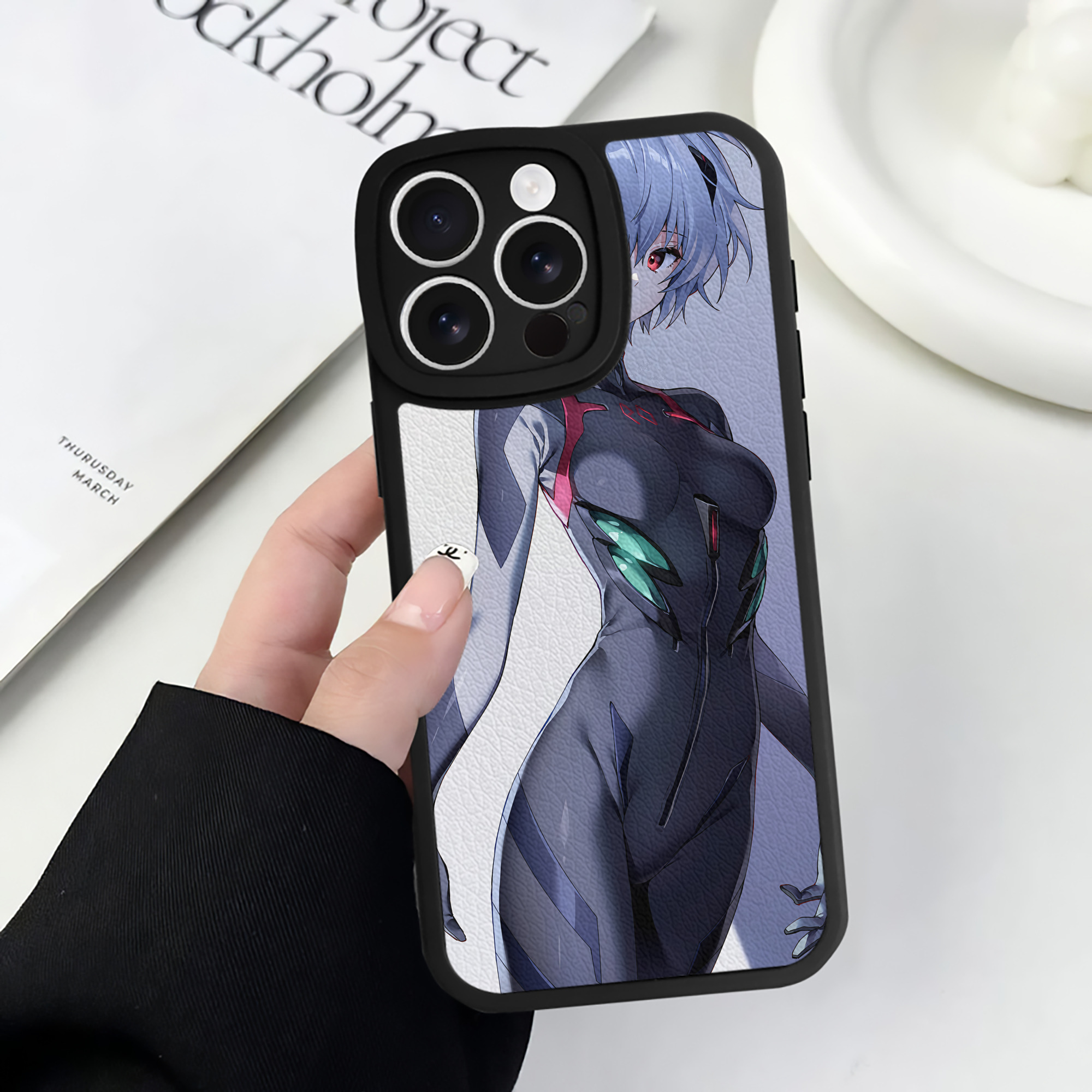 （画像用） EVA 新世紀エヴァンゲリオン 【iPhone 16シリーズ対応】シリコンスマホケース（レザー調） 材質：シリコン